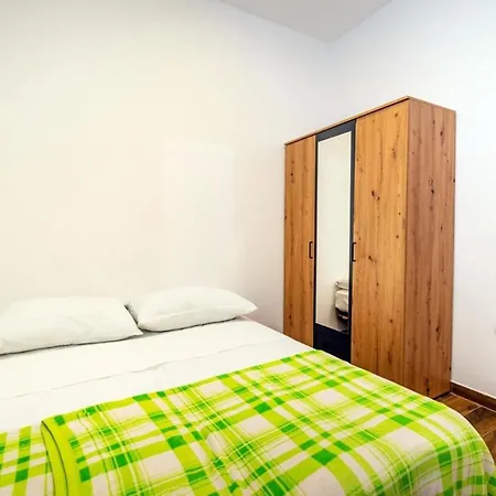 Six Bedroom By The Sea Ae1575 Apartmán